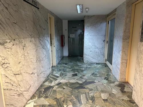 Alquiler Oficina Con Terraza Y Toilette Propio - San Nicolás