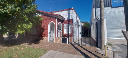 Casa En Venta En Lujan Centro