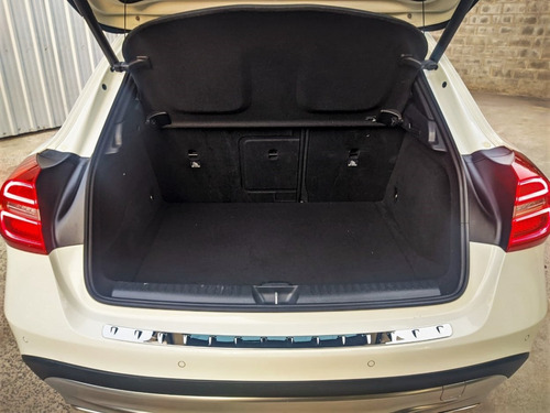 Imagen 10 de 13 de Mercedes Benz Gla 200 Urban A/t