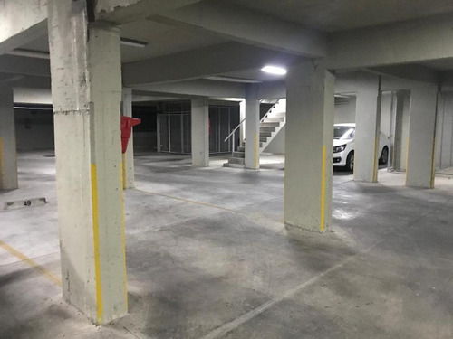 Imagen 8 de 10 de Venta De Cochera En Moron Excente Edificio De Categoria