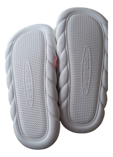 Pantuflas Importadas Peluche Kawai Suave Animadas Comodidad