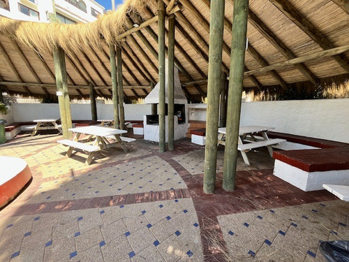Comodo Departamento Bahia De Rosas