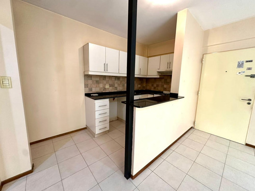Departamento 2 Ambientes Con Patio En Boedo Alquiler