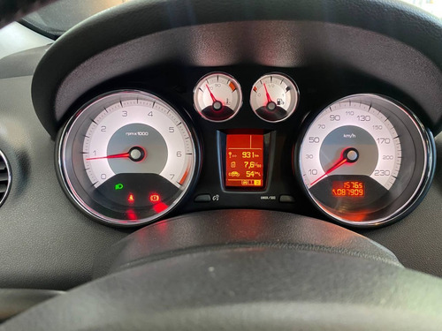 Imagen 10 de 12 de Peugeot 308 Allure C/navegdor. Año 2015. Unica Mano