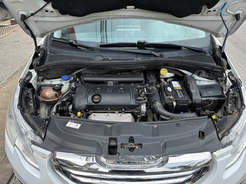 Peugeot 2008 1.6 At