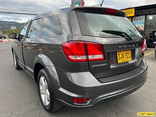 Dodge Journey 2.4cc Tp Aa 4x2