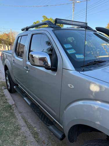 Nissan Frontier 2.5 Le Cab Doble 4x4 Tap. Cuero