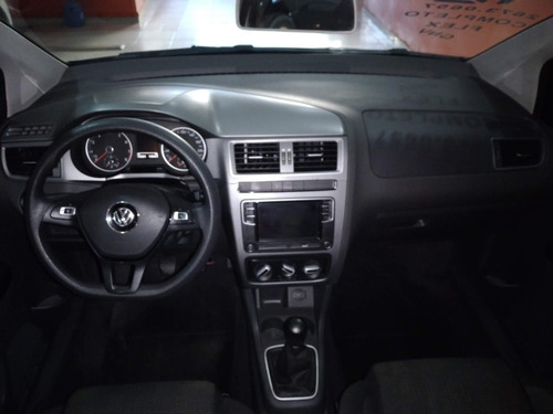 Imagem 11 de 14 de Volkswagen Spacefox 1.6 Msi Trendline 8v Flex 4p Manual