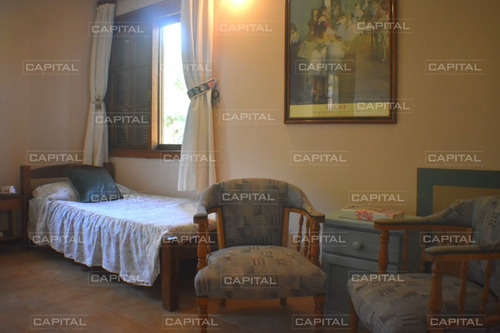 Casa En Zona Golf De Punta Del Este- Ref: 30288