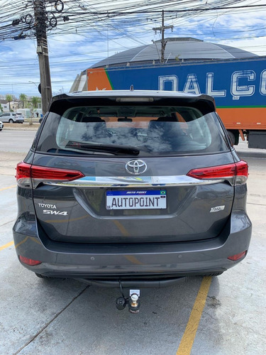 Toyota Sw4 2017 2.7 Sr 5l 4x2 Flex Aut. 5p