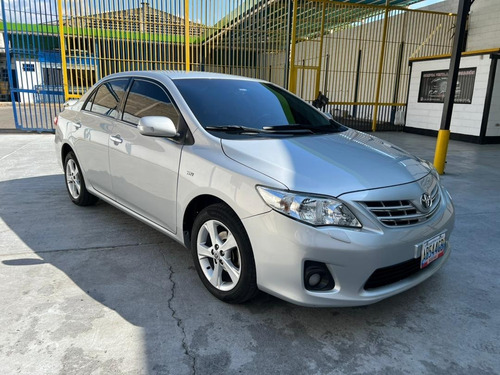 Imagen 3 de 18 de Toyota Corolla Gli 25 Aniversario