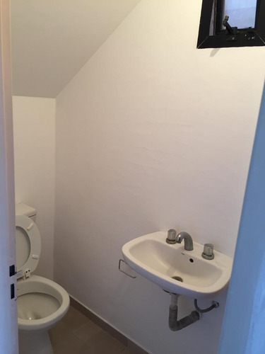 Imagen 4 de 11 de Casa En Venta En Los Hornos