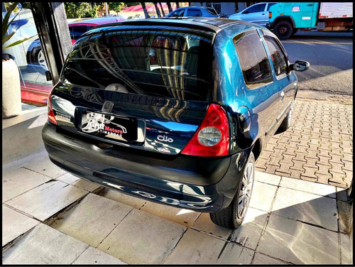 Renault Clio 2004 1.0 16v Authentique 5p