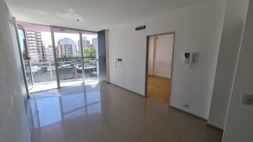 Imagen 2 de 22 de Venta De Departamento 2 Ambientes En Ramos Mejia Centro