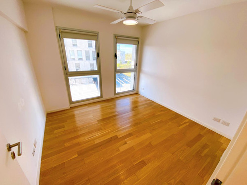Departamento Con Cochera En Venta En Venice, Tigre.