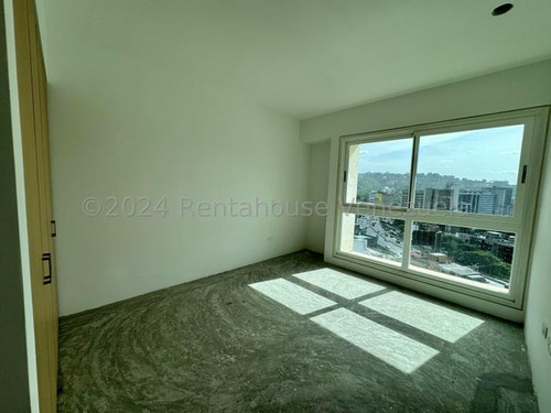 Carla Gonzalez Apartamento En Venta Lomas De Las Mercedes Mls #24-28213 Sc