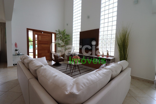 Imagem 10 de 30 de Sobrado Alto Padrão Com 4 Suítes E Piscina, Em Condomínio Residencial Fechado Em Peruíbe - 6394 - 70535739