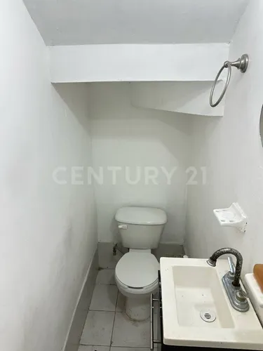 Casa En Venta En Col. Hacienda Los Cantu En Escobedo