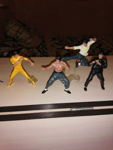 Coleção Bruce Lee Kit 4 Bonecos De Colecionador Jp339
