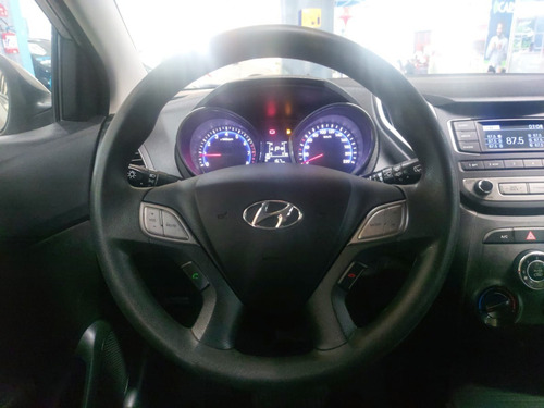 Imagem 10 de 15 de Hyundai Hb20 1.6 Comfort Plus Flex Aut. 5p