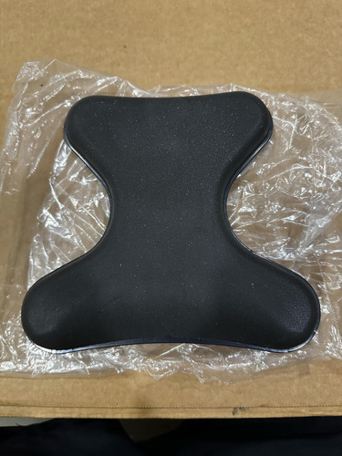 Apoio De Lombar Aeron Classica Preta Novo Sem Uso Preto Borracha