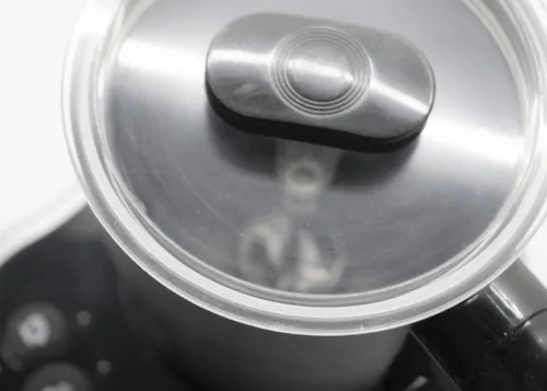 Imagen 6 de 7 de Espumador De Leche Peabody Pe-mf2316 250ml 600w Automatico