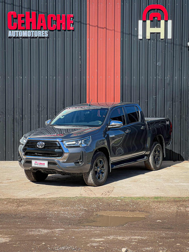 Toyota Hilux Srv 2.8 4x4 At