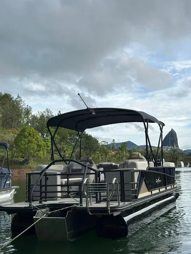 Bote Yate Lancha Ponton 2023 Sunchaser Eclipse 23 Pies