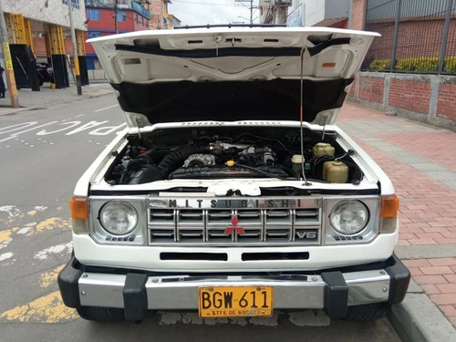 Imagen 15 de 17 de Mitsubishi Montero 3.0 V13