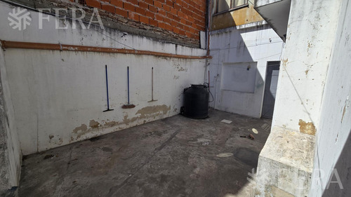 Venta De Ph De 2 Ambientes Con Patio En Villa Dominico