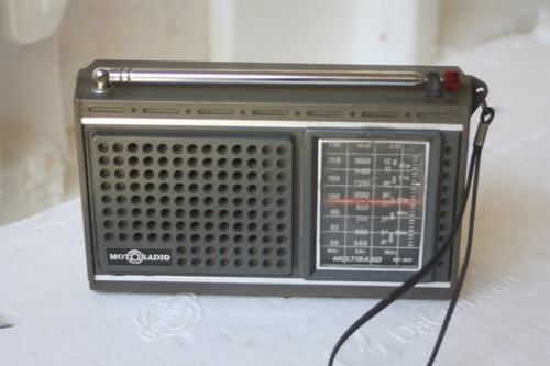 Radio Motoradio Rpf-m31 Funciona As 3 Faixas (Usado)