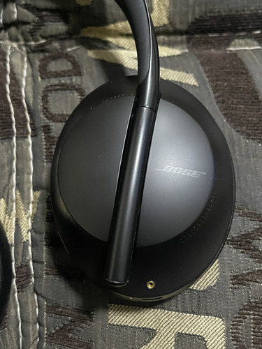 Bose 700 Noise Cancelling Headphones Color Negro (Usado)