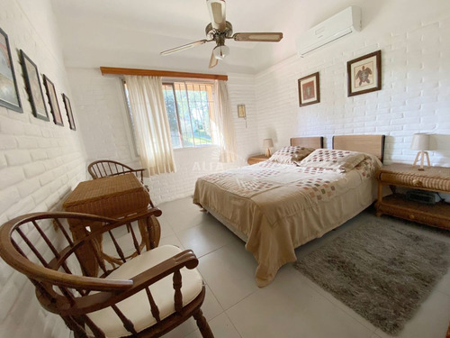 Imagen 14 de 30 de Casa En Venta De 6 Dormitorios, Pinares Punta Del Este