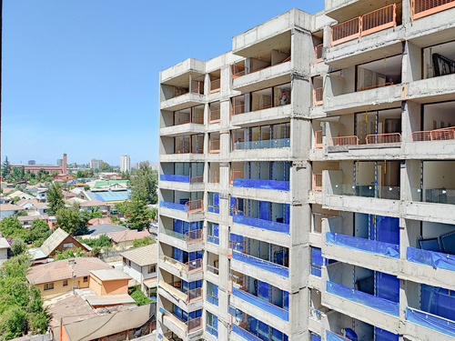 Edificio Av. El Parrón (1 Est.) Vista Poniente Piso 9
