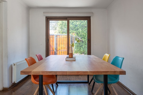 Imagen 11 de 30 de En Pasaje, Jardines Con Terraza Y Piscina (simón González)