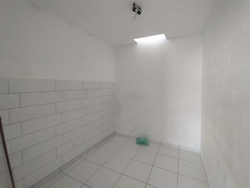Imagem 9 de 15 de Sobrado Para Venda Por R$500.000,00 Com 300m², 2 Dormitórios, 1 Suite E 4 Vagas - Vila Ponte Rasa, São Paulo / Sp - Bdi35763