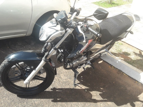 Imagem 2 de 5 de Yamaha 2013