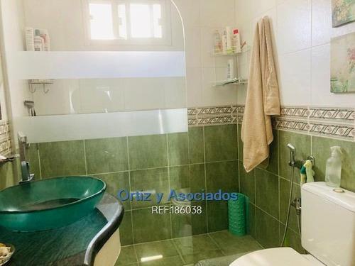 Imagen 12 de 21 de Se Vende Casa En Carrasco Frente A La Playa 2/3 Dormitorios Cw186038