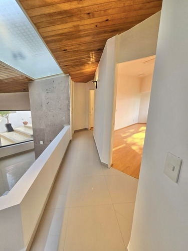 Vendo Casa Minimalista De Holgada Amplitud Colindando A Reserva Ecologica