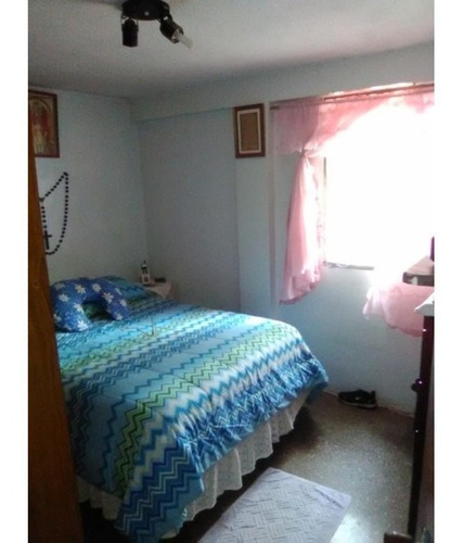 Imagen 10 de 20 de Apartamento En Venta 84m2 Urb Cecilio Acosta Bloque 10 El Paso Los Teques