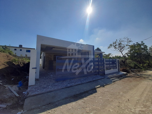 Imagen 3 de 18 de Casaen Venta A Estrenar En Residencial Cerrado, Santiago (hfc-212)