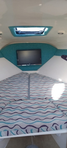 Imagen 6 de 11 de Custon 25 Daycruiser Lancha Cuddy