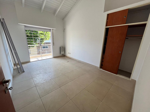Av Pellegrini Al 3900 - Casa En Venta 2 Dormitorios En Rosario