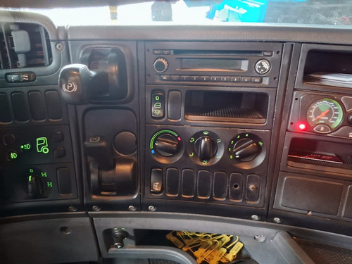 Scania G420 6x4 Ano 2012