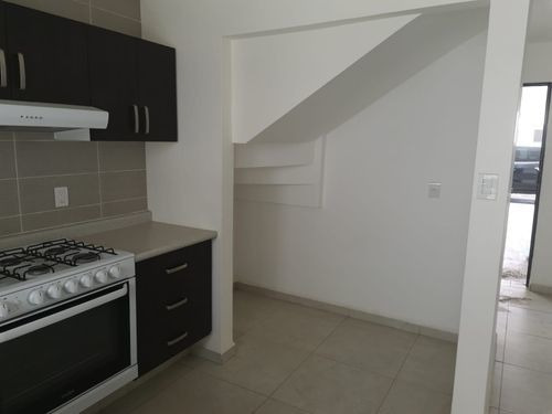 Imagen 9 de 23 de Casa En Renta Fracc. Residencial Horizontes