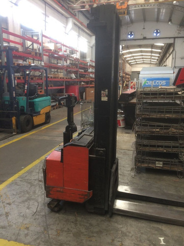 Apilador Electrico Bt