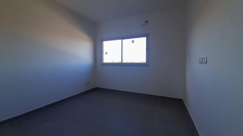 Casa En Venta 6 Ambientes Barrio El Canton Norte Al Lago