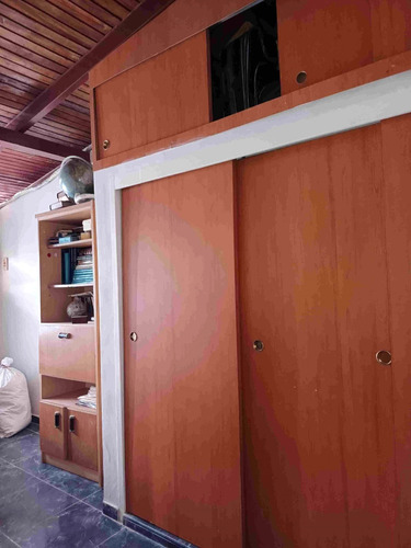 Casa / Venta / Turmero/ Urb. Valle Lindo / 182m² / 3 Hab/ 2 Baños/ 4 Pe/ 4 Maleteros