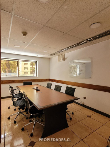 Local Comercial En Arriendo En Providencia