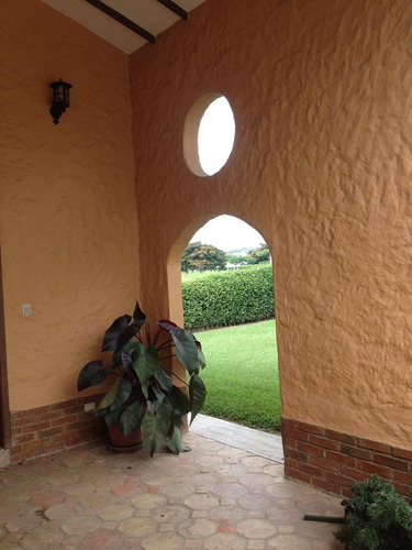 Imagen 17 de 30 de Negociable. Hermosa Casa En El Safari Country Club, Carabobo. 04125038440